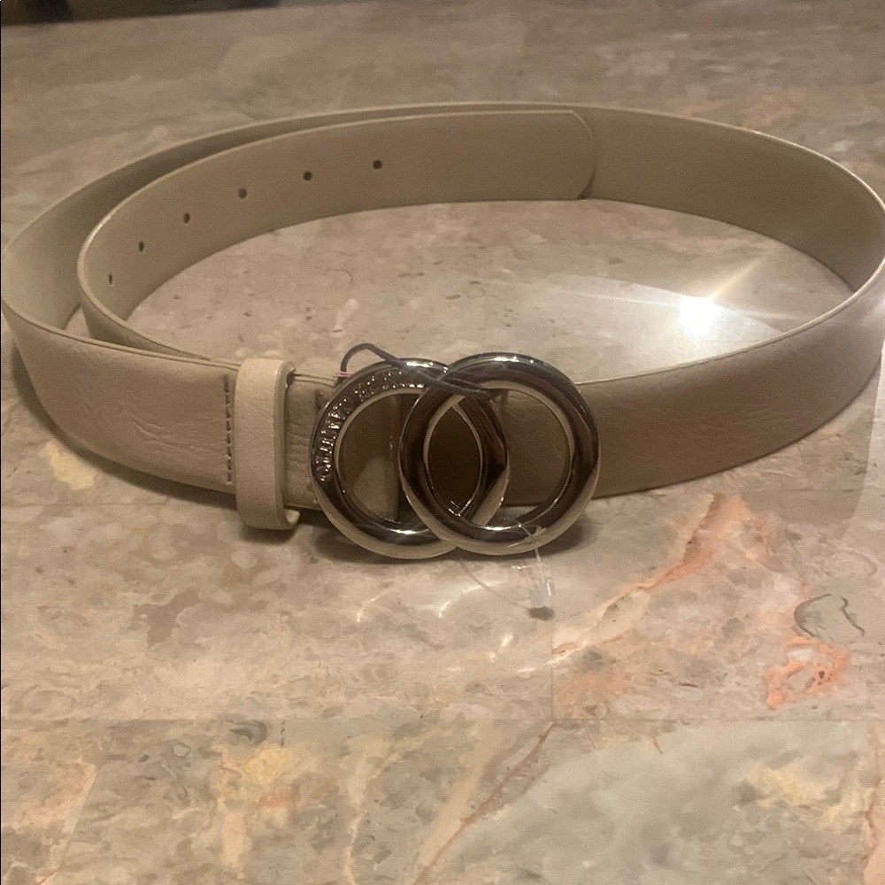 Vince Camuto Stylish Cream Belt with Silver Buckle